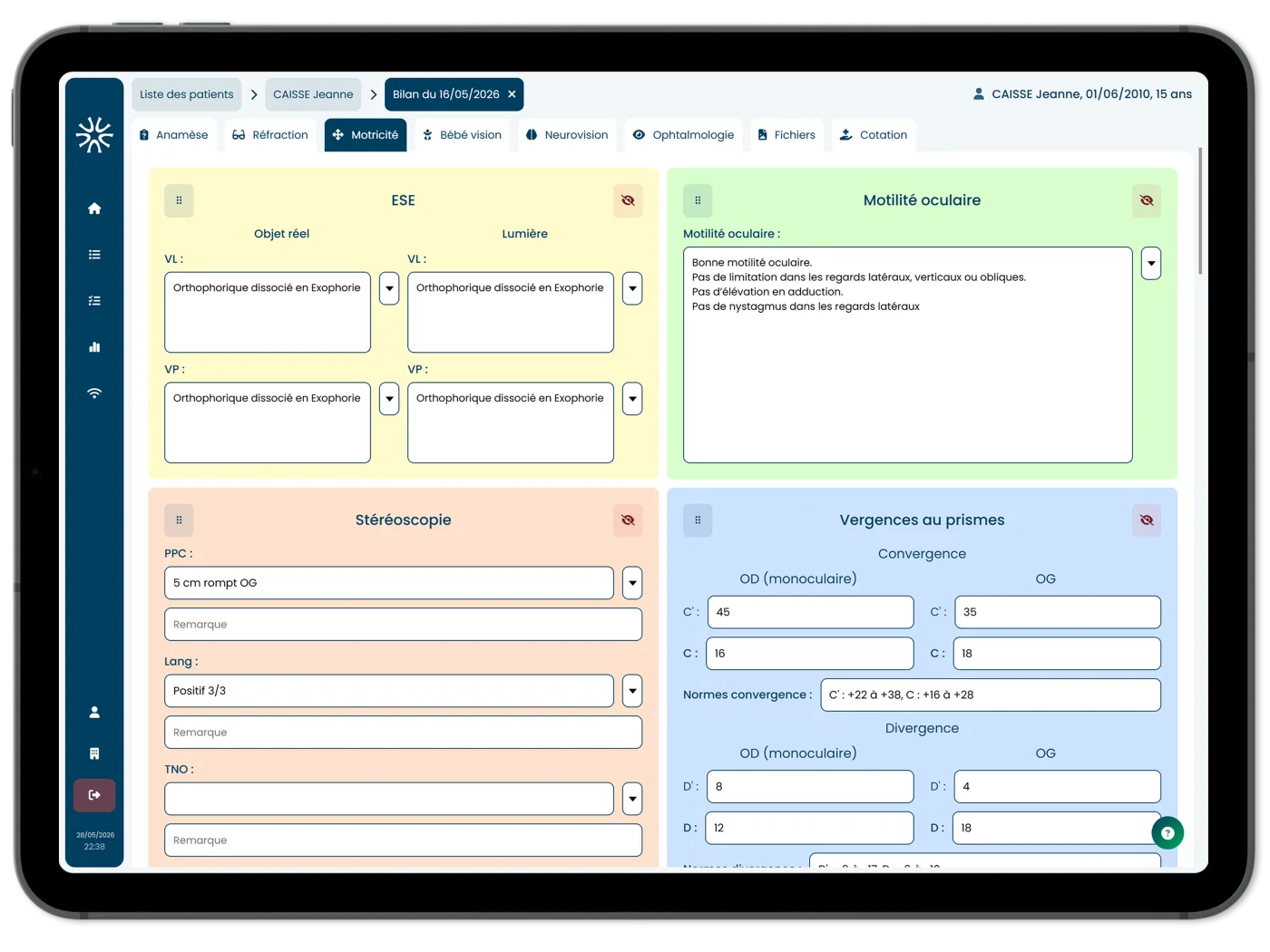 Bilan orthoptique préparé pour validation ophtalmologique sur iPad